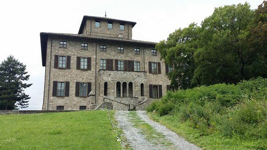 Au Chateau Gamba voyage à travers art du XXe siècle