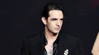 Milano Cortina, Achille Lauro 'chiude' le Olimpiadi: il gran finale all'Arena di Verona