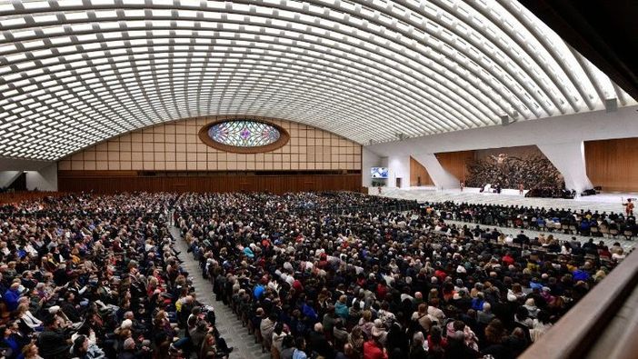 PAPA: Anche se la nostra storia appare "rovinata", con Dio possiamo ricominciare