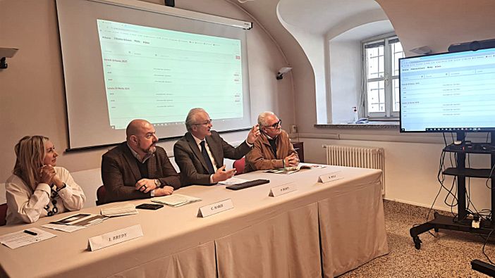 da sx Ingrid Brédy Presidente Avis VdA, l'Assessore Carlo Marzi, il dott. Pierluigi Berti, Direttore della SC Immunoematologia e Medicina trasfusionale, Rosario Mele Presidente Fidas VdA da sx Ingrid Brédy Presidente Avis VdA, l'Assessore Carlo Marzi, il dott. Pierluigi Berti, Direttore della SC Immunoematologia e Medicina trasfusionale, Rosario Mele Presidente Fidas VdA