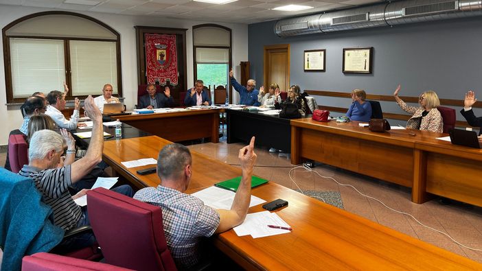 Saint-Christophe: approvati investimenti e modifiche allo Statuto, stop momentaneo agli autovelox Saint-Christophe: approvati investimenti e modifiche allo Statuto, stop momentaneo agli autovelox