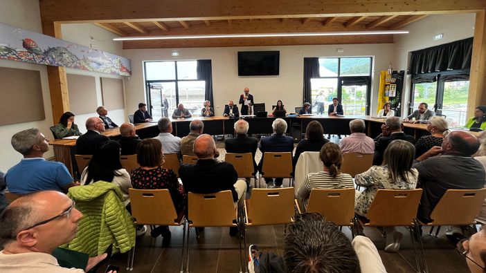 Gressan: Una sala per la democrazia e Consiglio comunale tra sport, lavori pubblici e impegno per i giovani