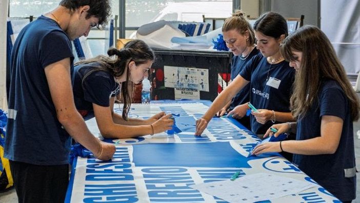 Il Papa al Meeting di Rimini: l'idolatria del profitto compromette la pace