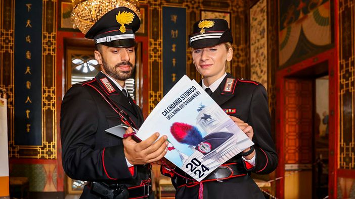 I Carabinieri presentano il Calendario Storico 2024 dedicato al tema ”I Carabinieri e le Comunità”