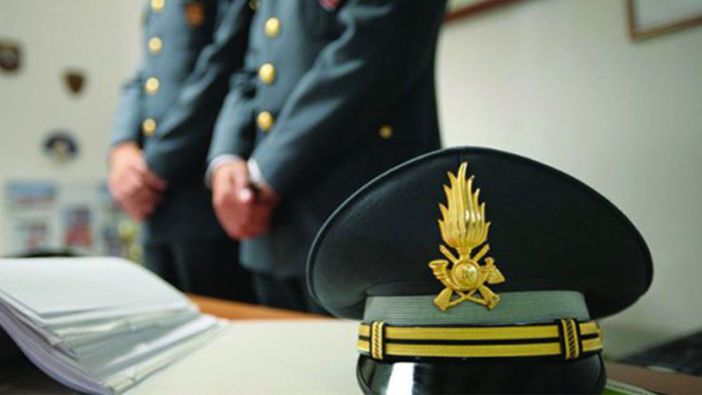 Sequestrate 390 mascherine destinate ai bambini