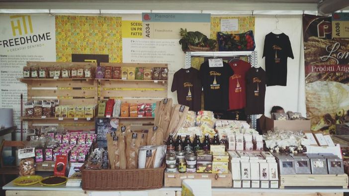 Anche i biscotti e i grissini 'Brutti e Buoni' fra i prodotti in vendita a FreedHome