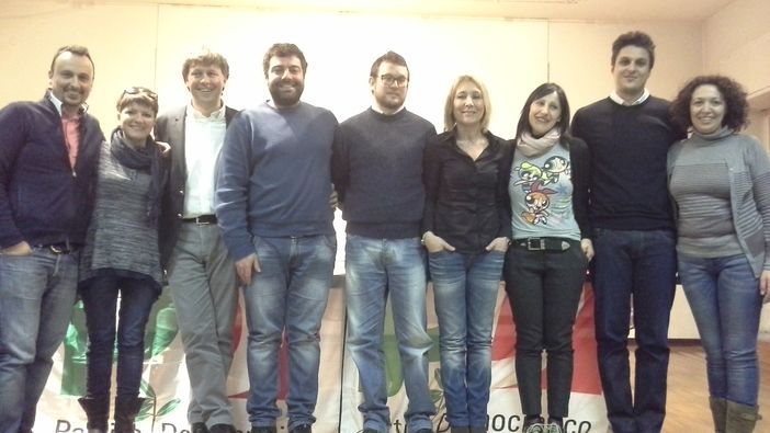 Nelle foto il Segretario Regionale con i componenti della segreteria, il Presidente con i due vice e segretario con segreteria e presidenza Nelle foto il Segretario Regionale con i componenti della segreteria, il Presidente con i due vice e segretario con segreteria e presidenza