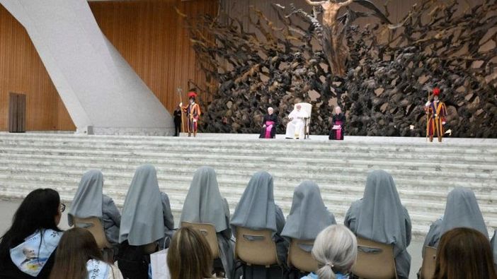L'udienza nell'Aula Paolo VI ai partecipanti al pellegrinaggio promosso dalle Suore Discepole di Gesù Eucaristico   (VATICAN MEDIA Divisione Foto)