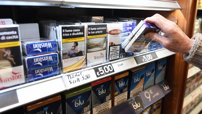 Anche in Valle difficile poter pagare con la carta dal tabaccaio