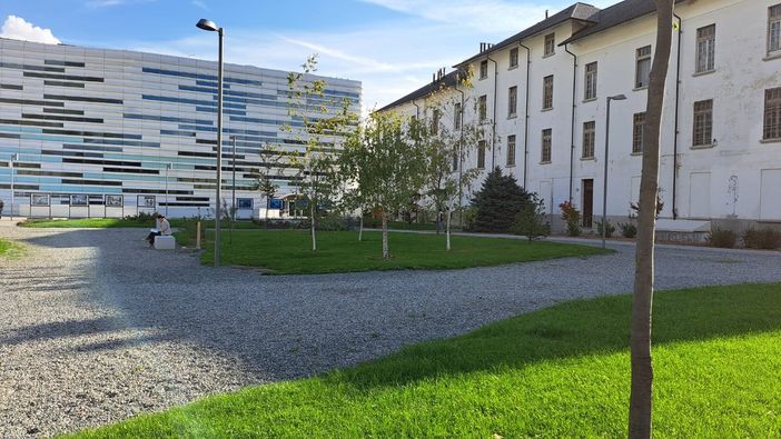 UniVdA: Università della Valle d'Aosta: Un'inaugurazione senza aula magna e con infiltrazioni d'acqua, è davvero accettabile?"