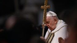 Il Papa: la Chiesa cerca e ama nell'umanità un Dio in carne e ossa
