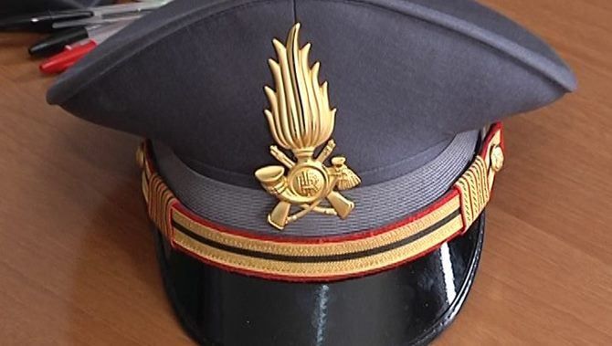 Ispettore GdF e imprenditore di Courmayeur arrestati per corruzione e accesso abusivo ai sistemi informatici Ispettore GdF e imprenditore di Courmayeur arrestati per corruzione e accesso abusivo ai sistemi informatici