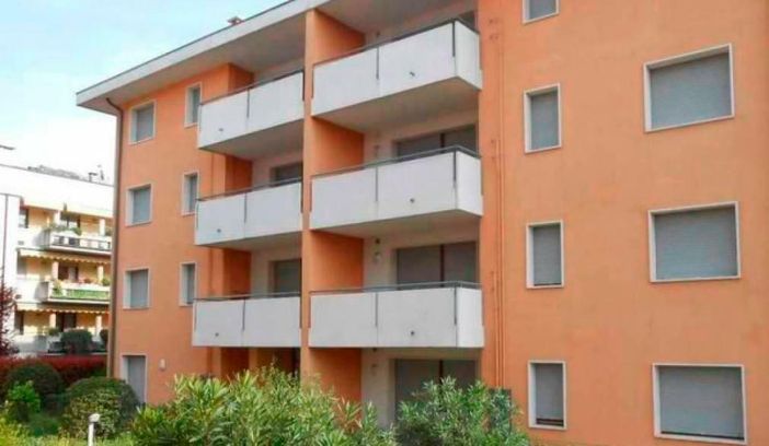 “Affitti folli e famiglie alla deriva: la Valle d’Aosta tradisce il diritto alla casa”