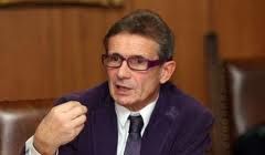 Il segretario della Fédération Autonomiste Claudio Lavoyer. Nella foto in basso, il presidente dell'Udc Vda Luca Bringhen