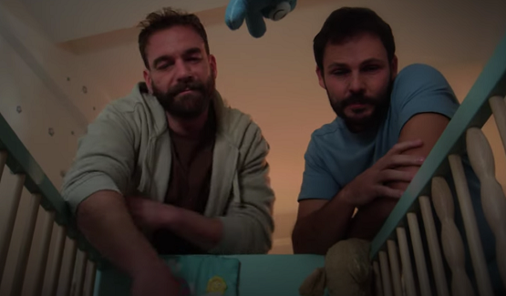 Bufera sullo spot di Libenar che cancella la mamma