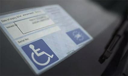 L'OPINIONE DI UN LETTORE DISABILE: Tutti pensano solo alla loro poltrona