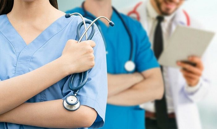 L'OPINIONE DI UNA LETTRICE: La sanità valdostana non ha bisogno di moltiplicazione delle partite IVA in camice bianco. L'OPINIONE DI UNA LETTRICE: La sanità valdostana non ha bisogno di moltiplicazione delle partite IVA in camice bianco.