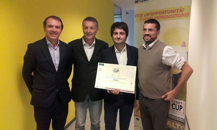 L'assesore Raimondo Donzel con gli autori del prtogetto Tora