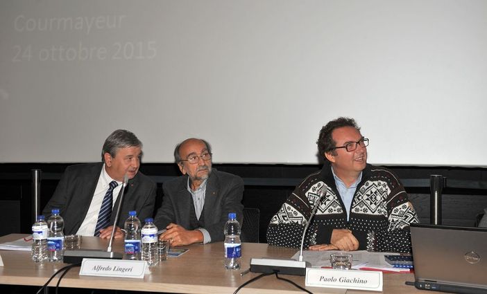 da sinistra Giancarlo Giachino e Carlo Lingeri (Vice presidenti) con Paolo Giachino, presidente Conifbdustria VdA