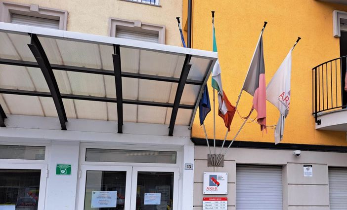 Simboli in brandelli o brandelli di simboli?