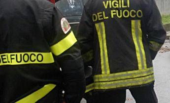 Roma, esplosione in fabbrica fuochi d'artificio: due feriti ad Altipiani di Arcinazzo Roma, esplosione in fabbrica fuochi d'artificio: due feriti ad Altipiani di Arcinazzo