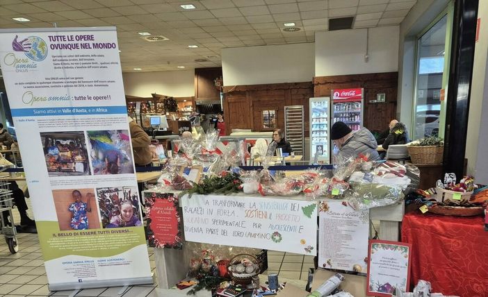 Un’eroina silenziosa: la storia di Caroline e di Opera Omnia Onlus