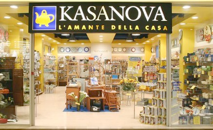 Tante nuove aperture e assunzioni nei negozi Kasanova