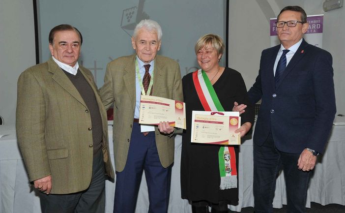 Dino Darensod premiato dalle Città del Vino Dino Darensod premiato dalle Città del Vino