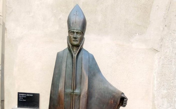 San Grato senza pastorale