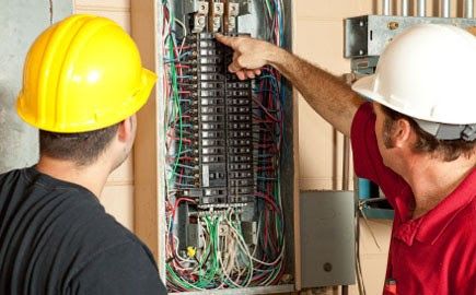 Corso PES–PAV per Addetti ai Lavori Elettrici Corso PES–PAV per Addetti ai Lavori Elettrici