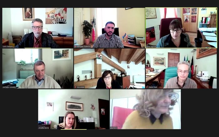 La Giunta comunale di Aosta in videoconferenza La Giunta comunale di Aosta in videoconferenza