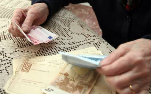 Contante addio; cosa pensano i consumatori Contante addio; cosa pensano i consumatori