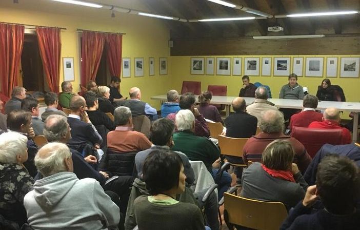 L'affollata assemblea dell'Uv ad Arvier L'affollata assemblea dell'Uv ad Arvier