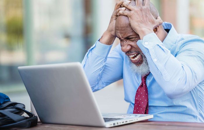 Inaccettabili gli aumenti tariffari in base al tasso di inflazione annunciati da TIM e WindTre