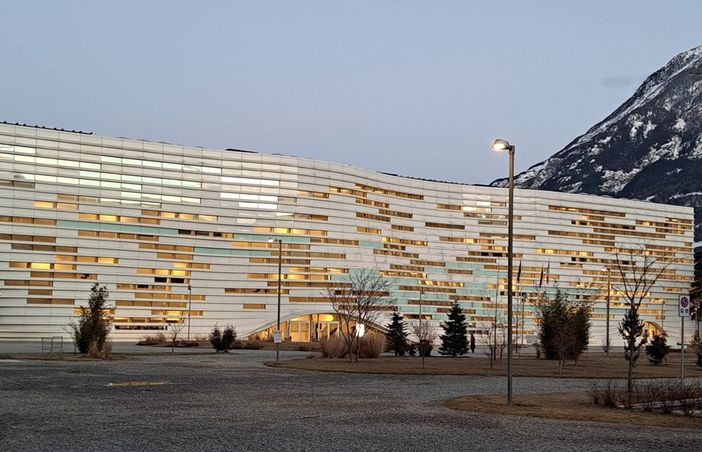Università della Valle d’Aosta, nove laureati su dieci promuovono l’Ateneo: cresce l’occupazione e gli stipendi superano la media italiana Università della Valle d’Aosta, nove laureati su dieci promuovono l’Ateneo: cresce l’occupazione e gli stipendi superano la media italiana