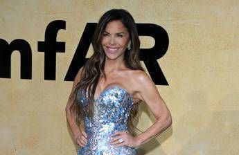 Dalla dislessia alla missione nello spazio, chi è Lauren Sanchez (presto lady Bezos) Dalla dislessia alla missione nello spazio, chi è Lauren Sanchez (presto lady Bezos)