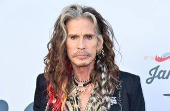 Steven Tyler diffida il borgo calabrese dei nonni: "Per il museo del rock non usino il mio nome"
