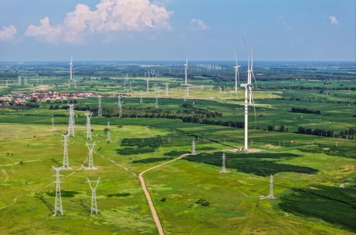 Cina, la capacità eolica della Mongolia Interna supera i 100 milioni di kW