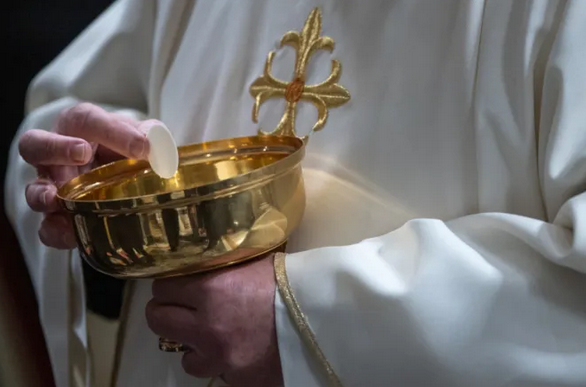 Le 10 raccomandazioni di un sacerdote domenicano per la Messa