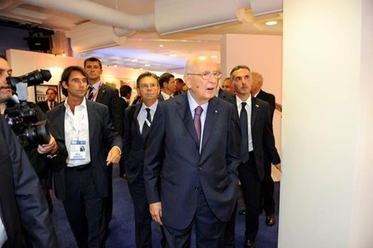 Londra: inaugurazione Casaitalia Olimpiadi Londra2012, Gerardo Benyton alle spalle del Presidente Napolitano