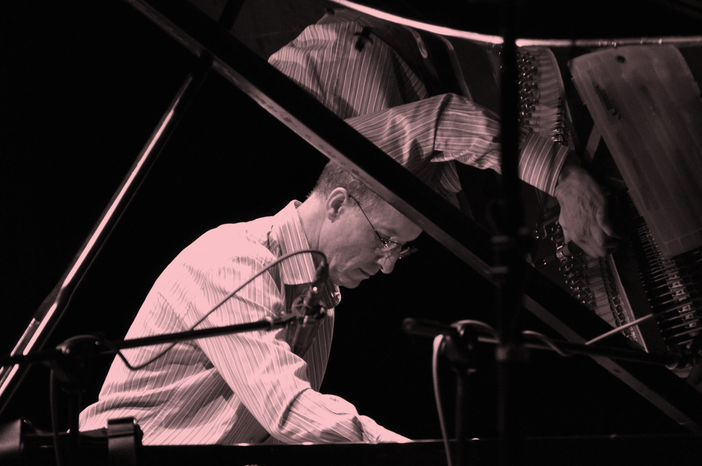 Domenica 12 maggio 'Viaggio al Centro della musica' con il musicista Roberto Grosso