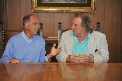 Il Presidente della Giunta, Augusto Rollandin, riceve a Palazzo regionale l'attore Gérard Dépardieu