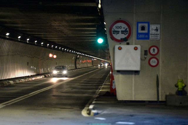 Traforo Gran San Bernardo: scoperti traffici valutari per oltre 400 mila euro