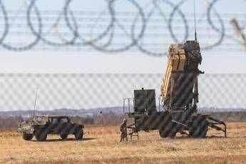 Patriot all'Ucraina in arrivo da Usa e Germania. Zelensky annuncia nuovi colloqui