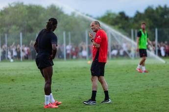 Milan, tifosi 'stregati' dopo il poker al Liverpool: "Allegri ball, ci giocheremo lo scudetto" Milan, tifosi 'stregati' dopo il poker al Liverpool: "Allegri ball, ci giocheremo lo scudetto"