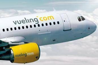 Vueling, licenziamento collettivo per 84 lavoratori Fiumicino: incentivo a chi non si oppone Vueling, licenziamento collettivo per 84 lavoratori Fiumicino: incentivo a chi non si oppone