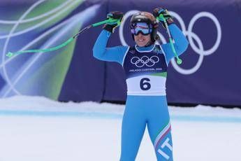 Milano Cortina, Brignone da sogno: oro olimpico nel SuperG tra le lacrime. Applausi di Mattarella Milano Cortina, Brignone da sogno: oro olimpico nel SuperG tra le lacrime. Applausi di Mattarella