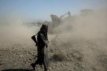 Afghanistan-Pakistan, due forti esplosioni a Jalalabad