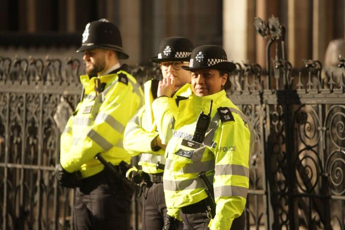 Attacco a sinagoga di Manchester, 4 feriti. Colpito l’attentatore