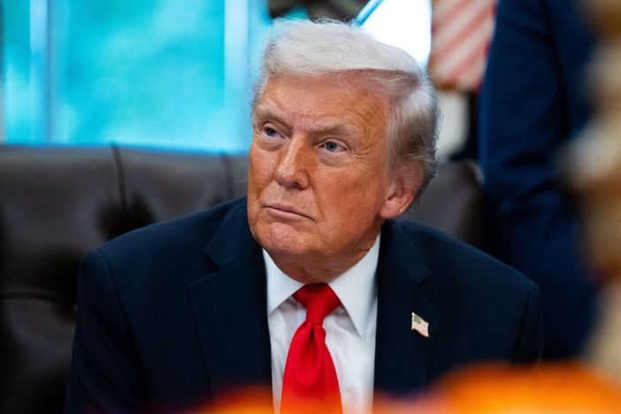 Trump “Putin dovrebbe far cessare la guerra, non testare missili”